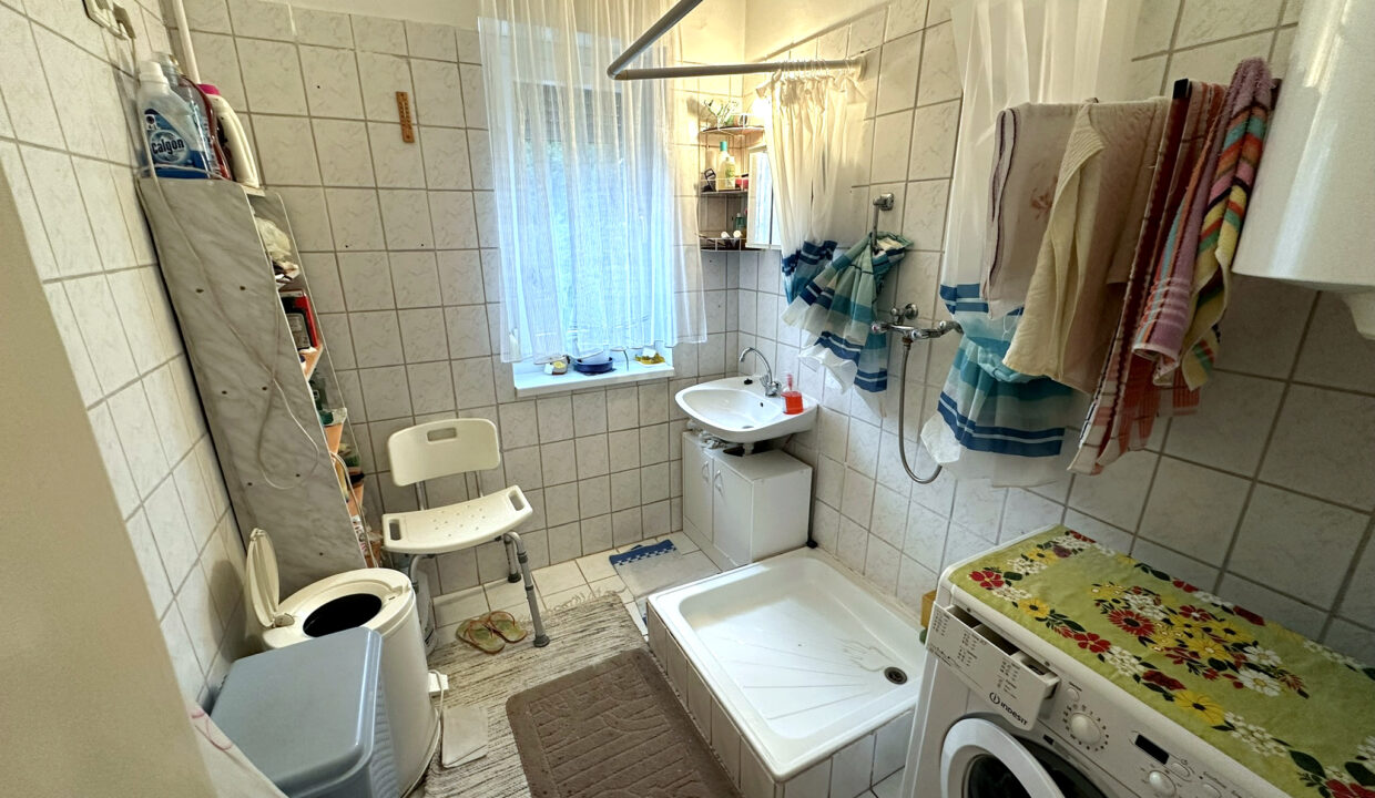 IMG_8290_enhanced_realestate