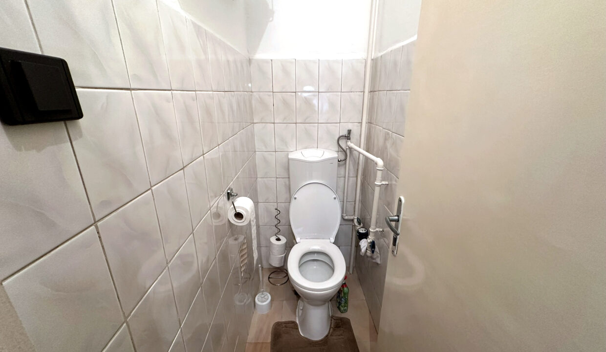 IMG_8292_enhanced_realestate